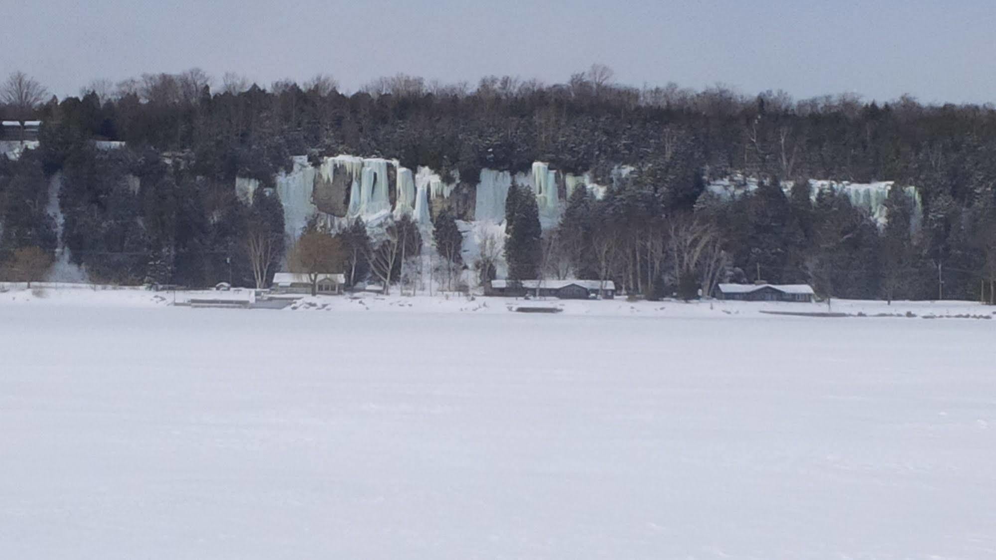 N' This On The Bay -Vacation Suite Wiarton Luaran gambar